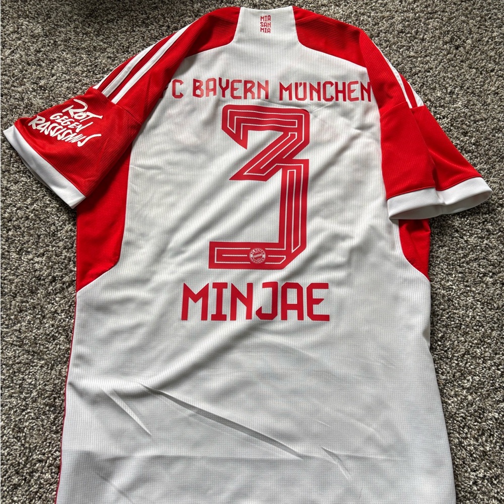 23/24 Adidas Bayern Munich Home Jersey Sz M Minjae Kim